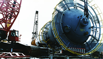 Braskem: 450 Ton Glass Reactor Erection
